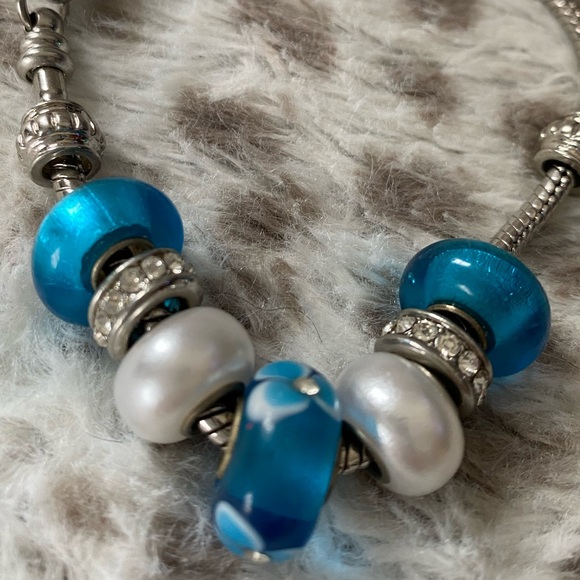 Bella Perlina Silver Bracelet with Blue/White/Silver Beads - Picture 3 of 15